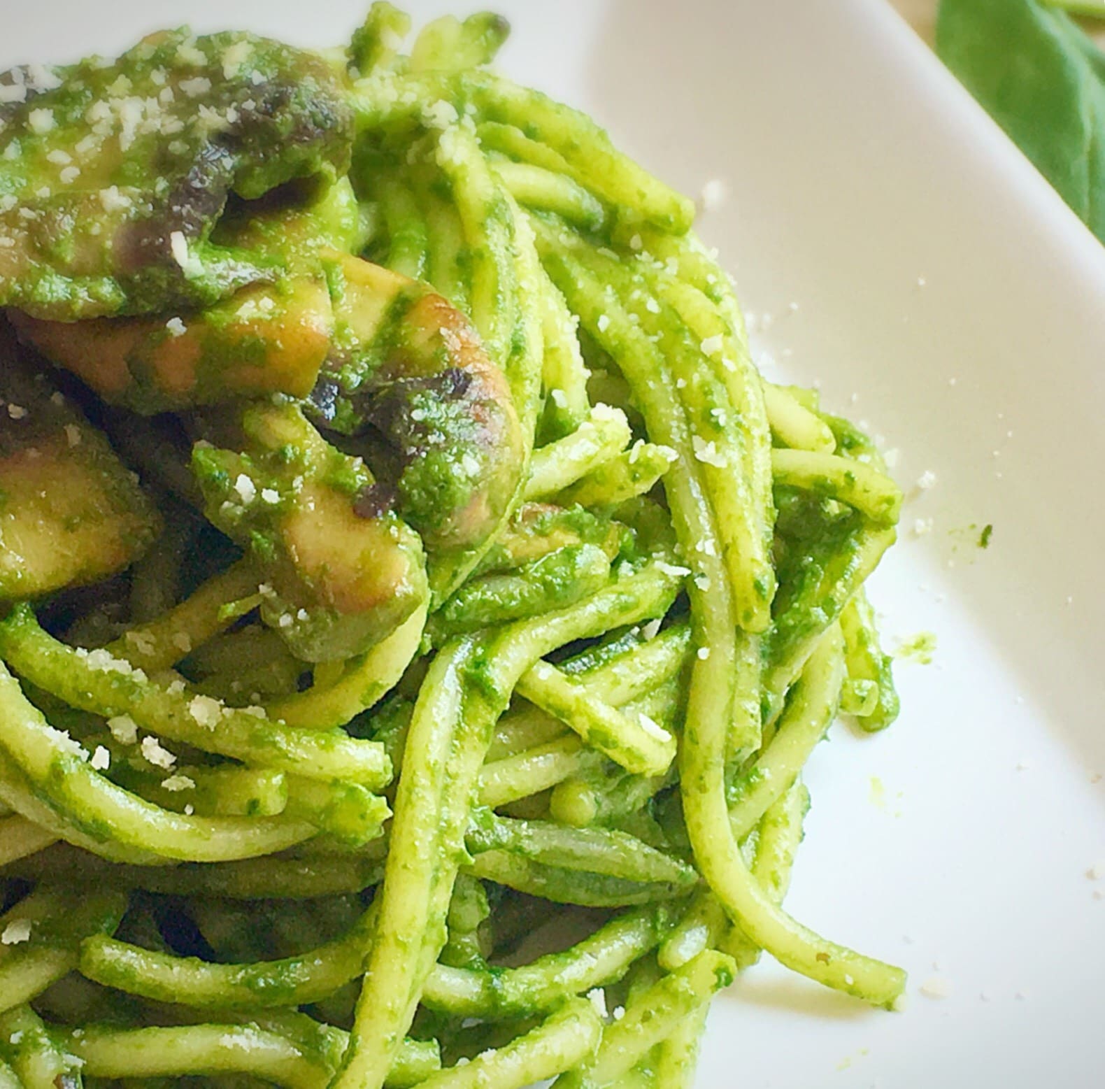 pesto pasta, pesto recipe, basil pesto, basil pesto pasta, creamy pesto, creamy pesto pasta, pesto recipe,spaghetti recipe,garlic pasta,lemon